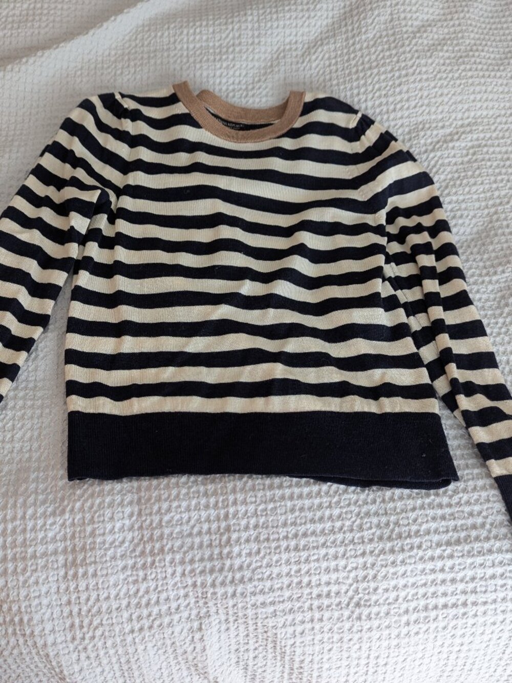 Banana Republic Sweater - Small
